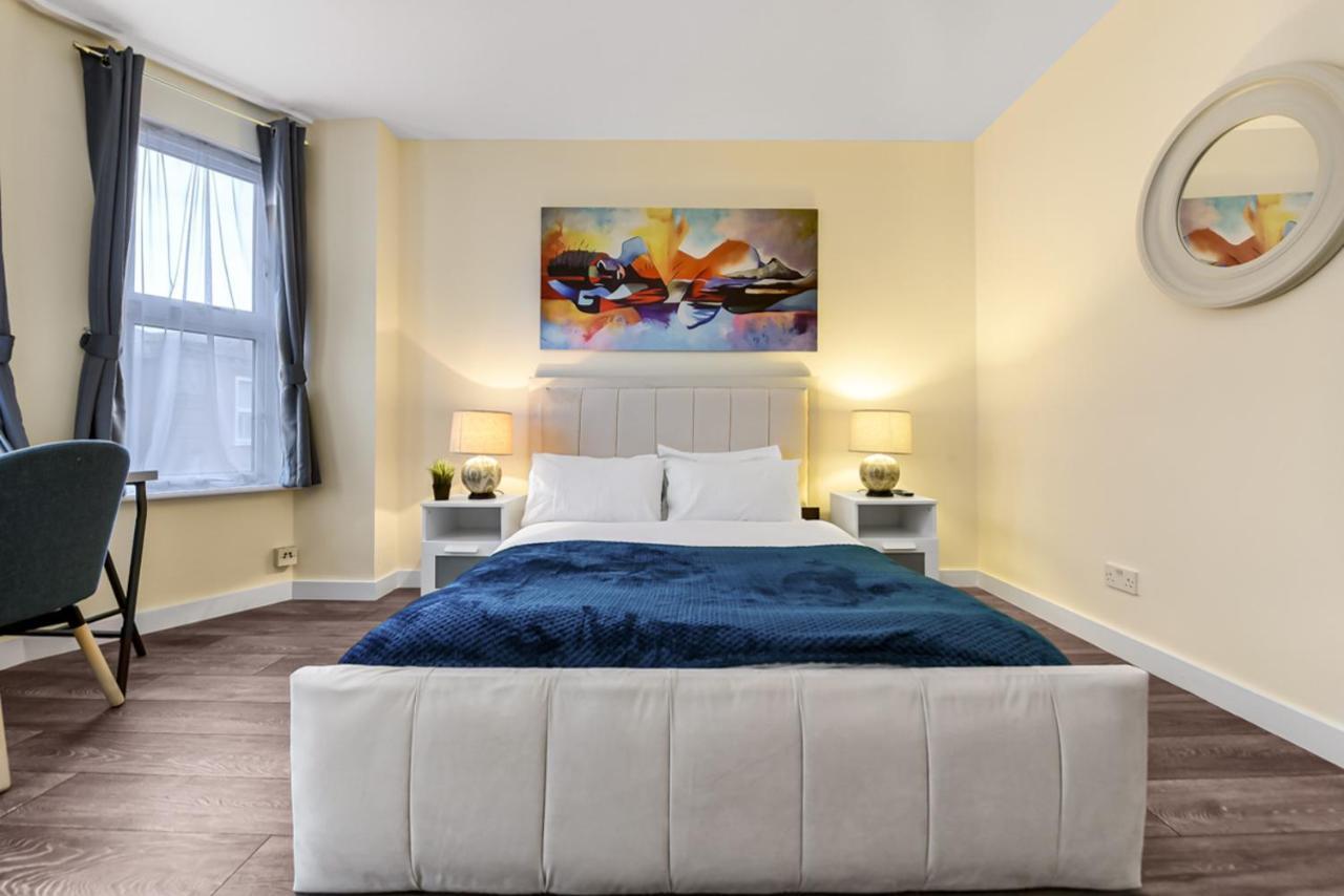 Family Friendly, Zone 2, 2 Beds, Overground London Luaran gambar
