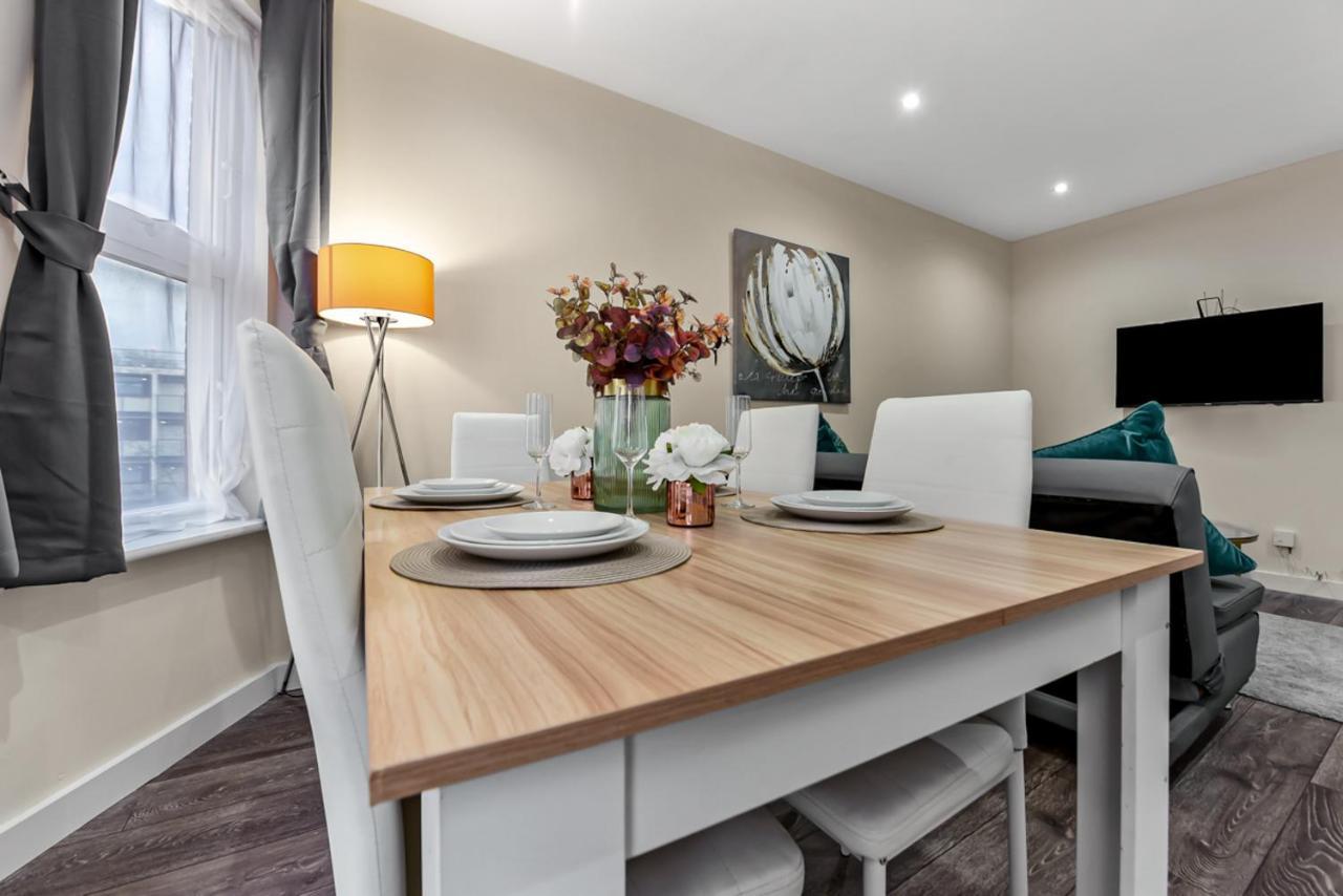 Family Friendly, Zone 2, 2 Beds, Overground London Luaran gambar